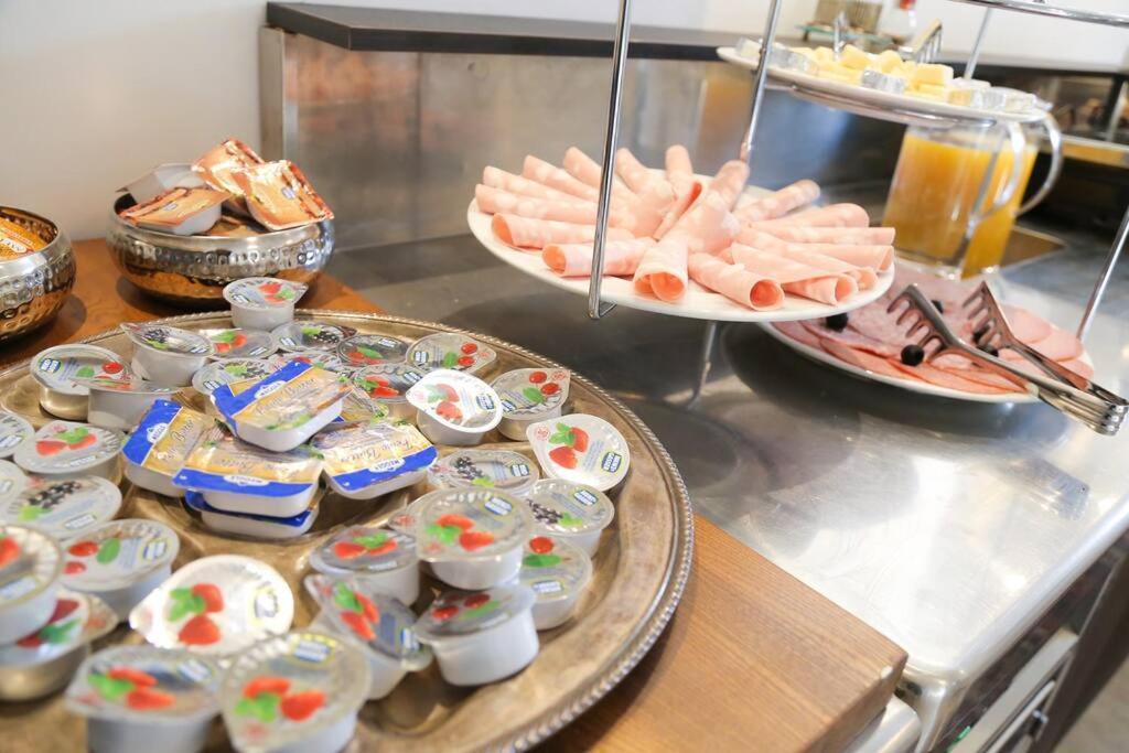 Budget Dbl Studio Free Breakfast Любляна Экстерьер фото